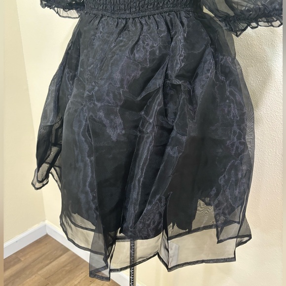 Francesca’s Alisia puff sleeve babydoll swing dress, black - Picture 8 of 16